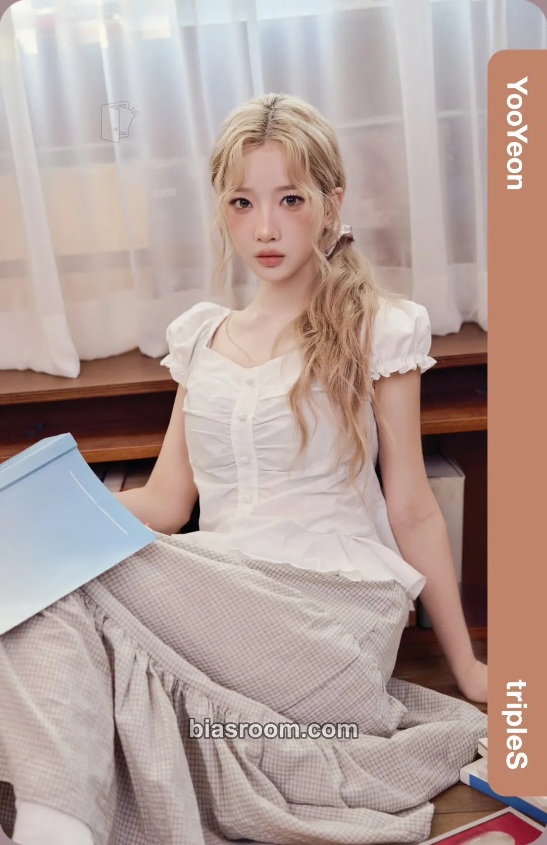 Yooyeon Cream02 Physical Objekts Photocard - tripleS - tripleS K-pop photocard