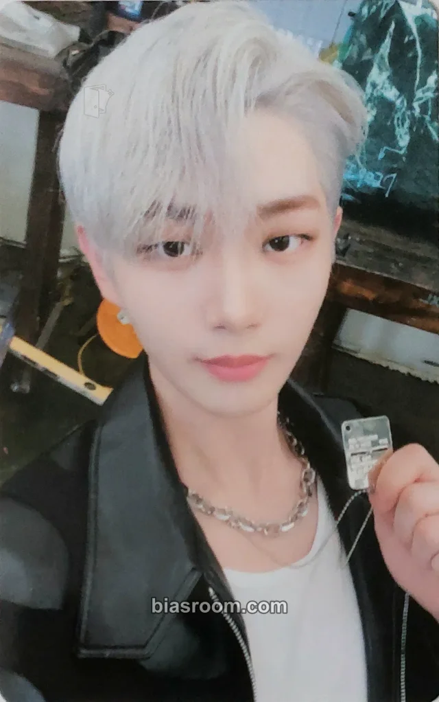 DRIPPIN - Changuk - Villain : The End Album album photocard