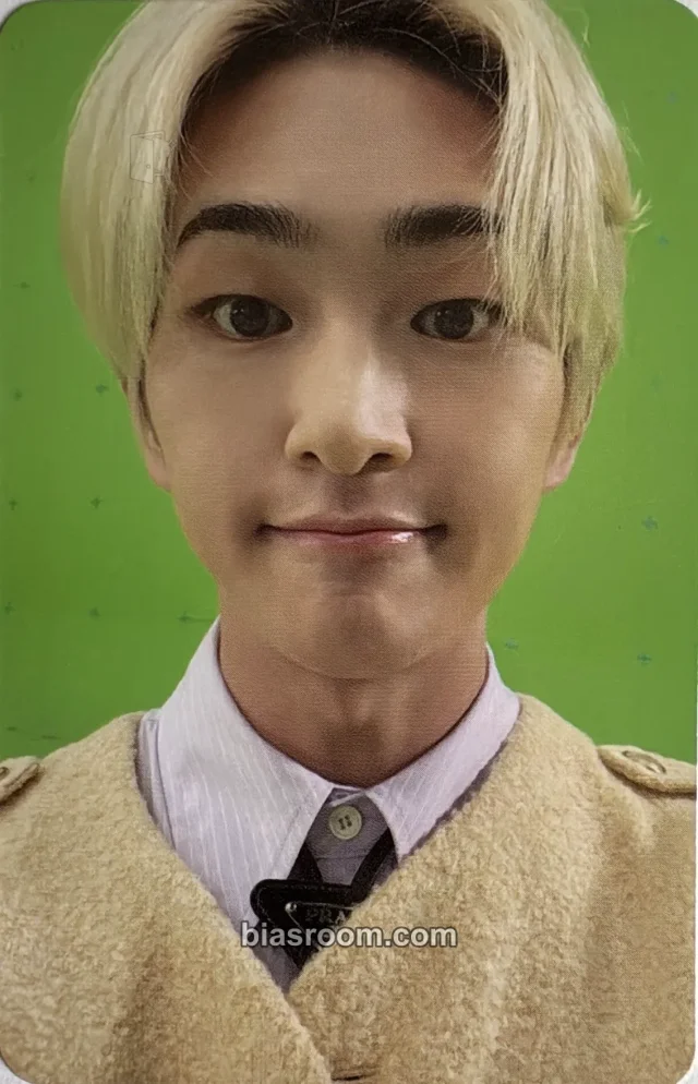 Onew SHINee 2022 Winter SMTOWN: SMCU PALACE K-pop photocard