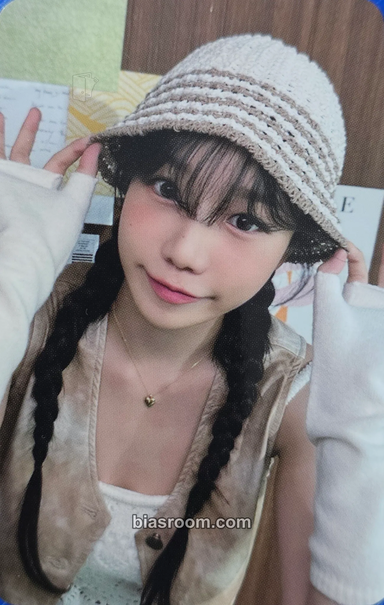 Jo Yuri 1ST OFFICIAL FANCLUB ‘GLASSY’ FANCLUB KIT Photocard - Jo Yuri K-pop photocard