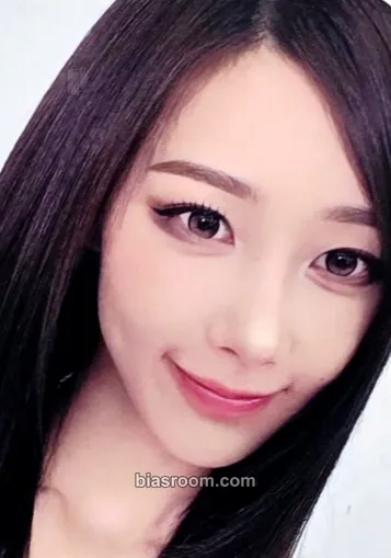 Giselle Lemonade Photocard - aespa - aespa K-pop photocard