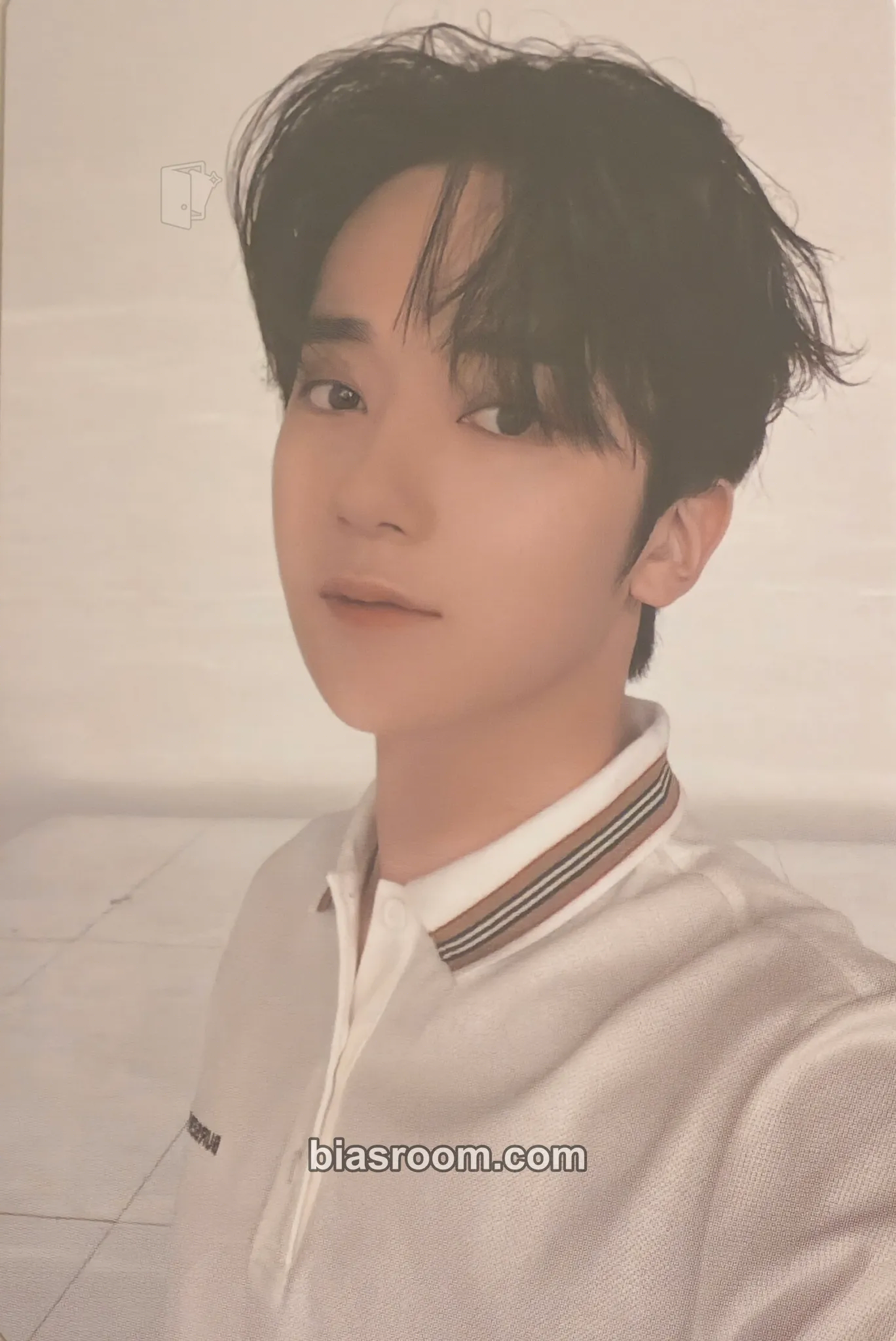 Yechan What's goin' on Photocard - Omega X - Omega X K-pop photocard