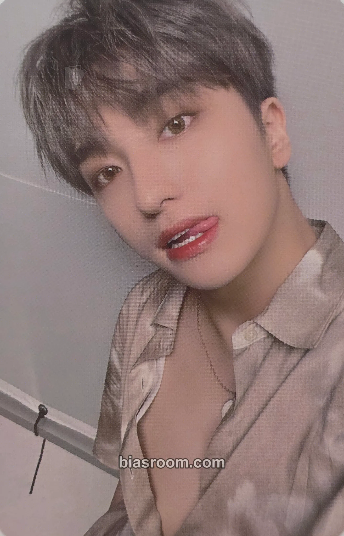 Sebin What's goin' on Photocard - Omega X - Omega X K-pop photocard