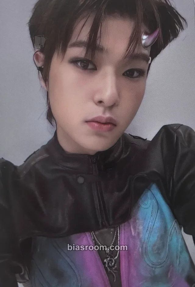 NEWBEAT - Riwoo - RAW AND RAD Album album photocard jewel case version
