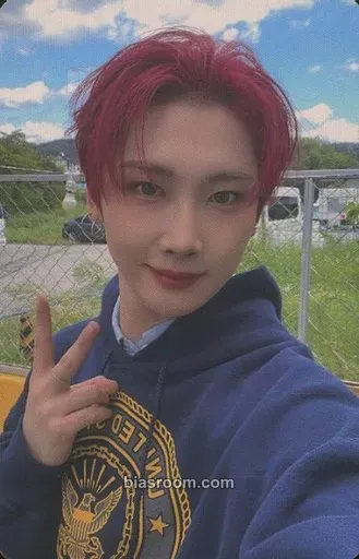 Hoyoung Liminality - EP.Love Photocard - VERIVERY - VERIVERY K-pop photocard