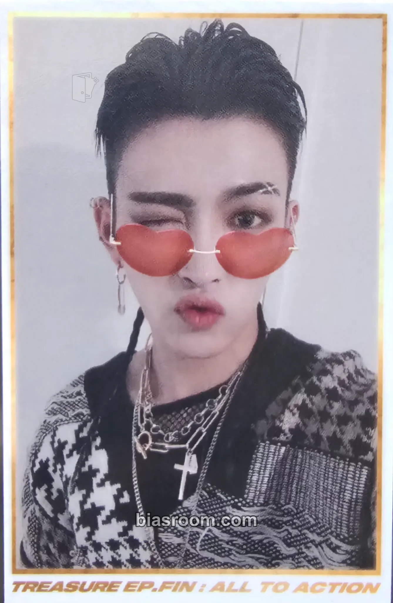 Hongjoong TREASURE EP.FIN : All To Action Photocard - ATEEZ - ATEEZ K-pop photocard