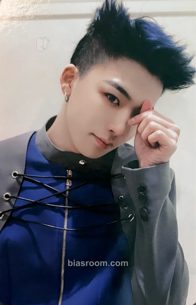 D-CRUNCH - Hyunho - Addiction Album pob (pre-order benefit) mymusictaste (mmt)