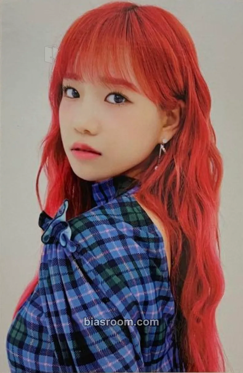 Jo Yuri ONEIRIC THEATER Photocard - IZ*ONE - IZ*ONE K-pop photocard