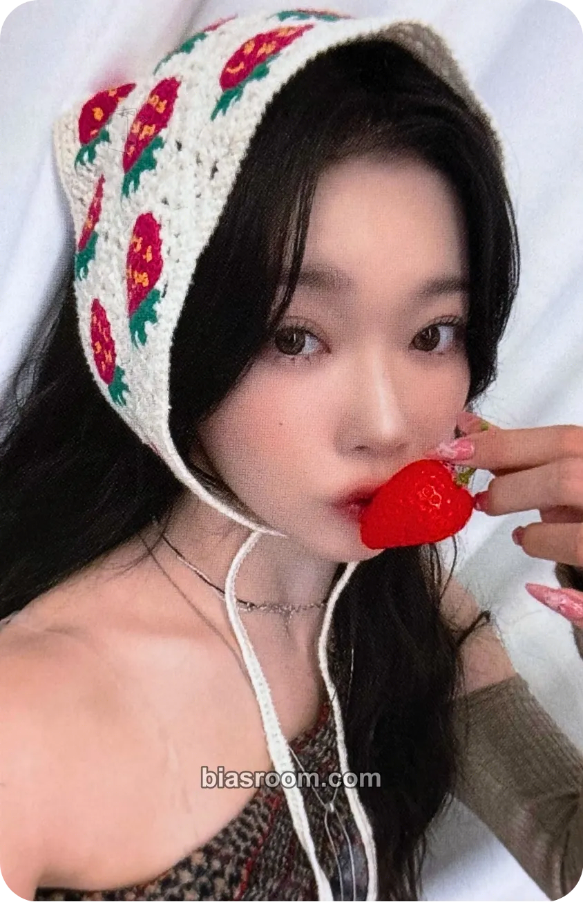 Tsuki appendix: Of All We Have Lost Photocard - Billlie - Billlie K-pop photocard