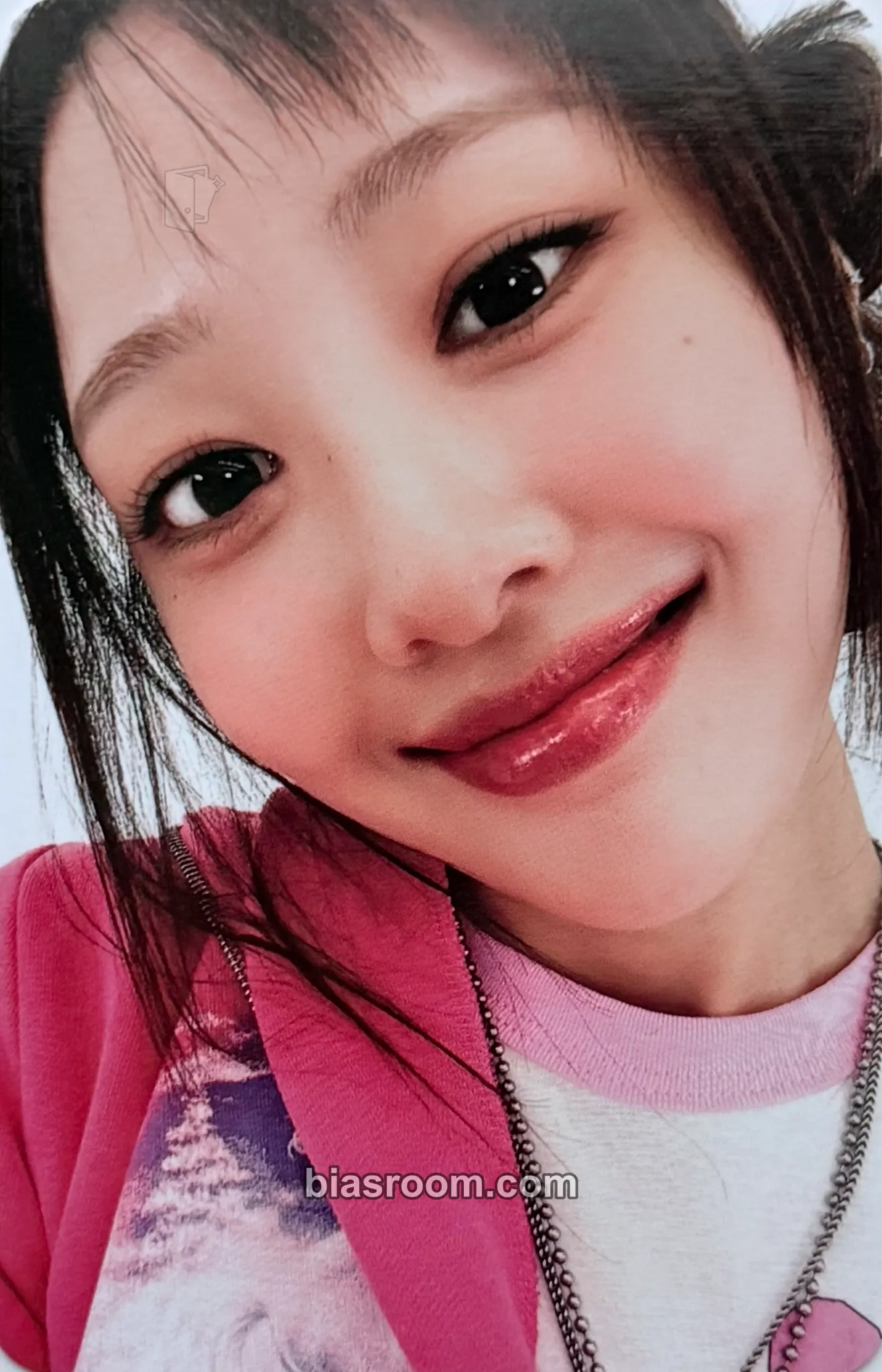 Yves LOOP Photocard - Yves - Yves K-pop photocard