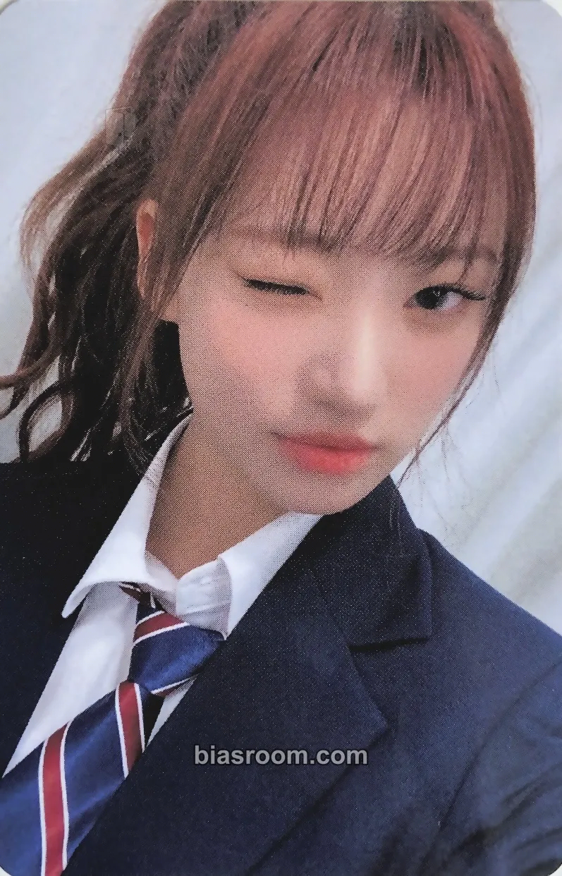 Siyoon The Billage of Perception: Chapter Three Photocard - Billlie - Billlie K-pop photocard