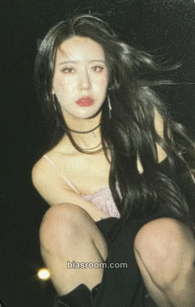 Jiae - Love is Love Album album photocard