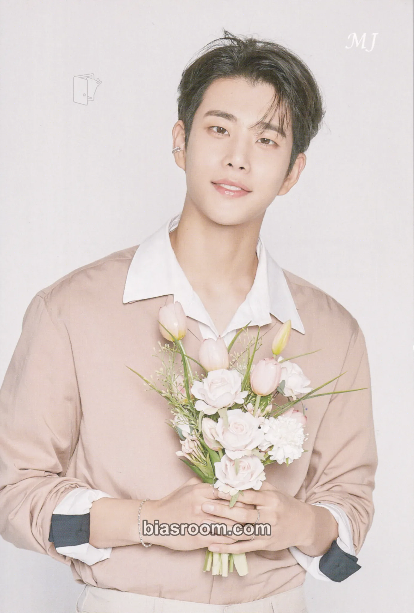 MJ ASTRO & ROROHA Pop Up in Japan Photocard - ASTRO - ASTRO K-pop photocard