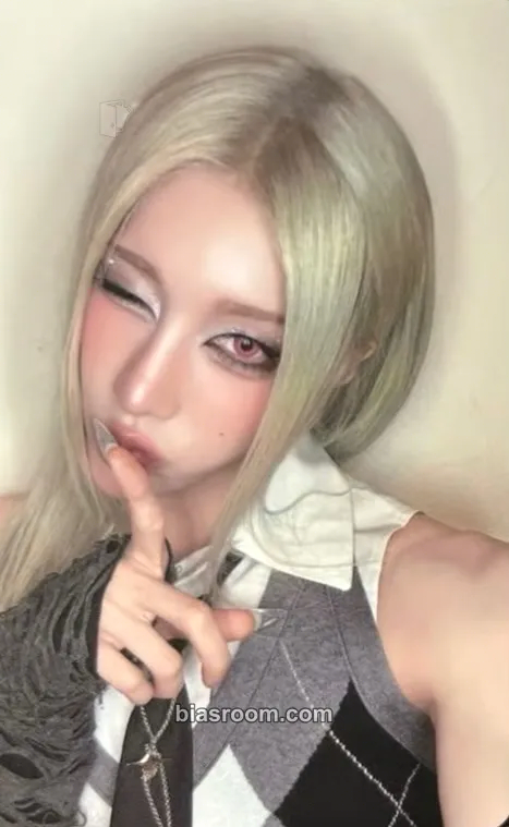 Rui I, God Photocard - XLOV - XLOV K-pop photocard