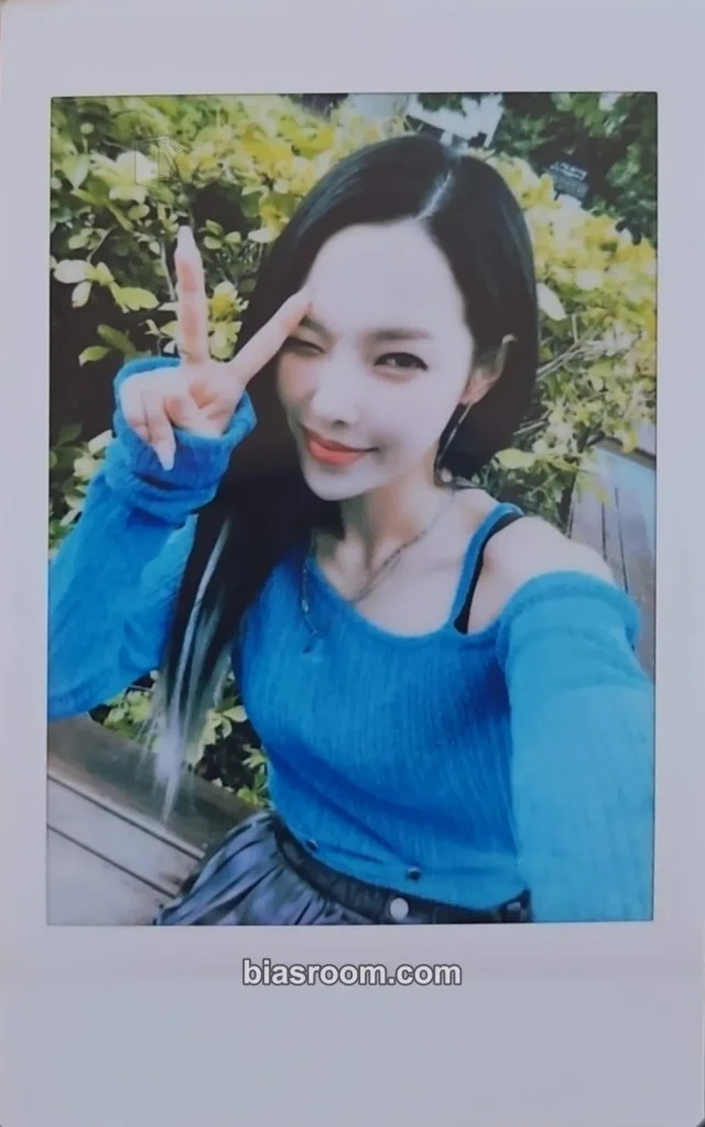 KARD - Somin - KARD 2023 World Tour Playground Event tour merch polaroid set