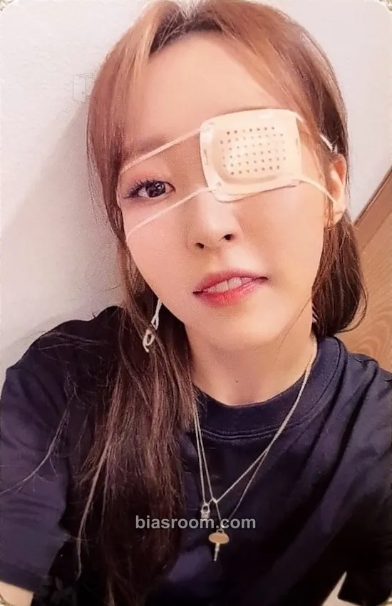 Moonbyul WAW Photocard - MAMAMOO - MAMAMOO K-pop photocard