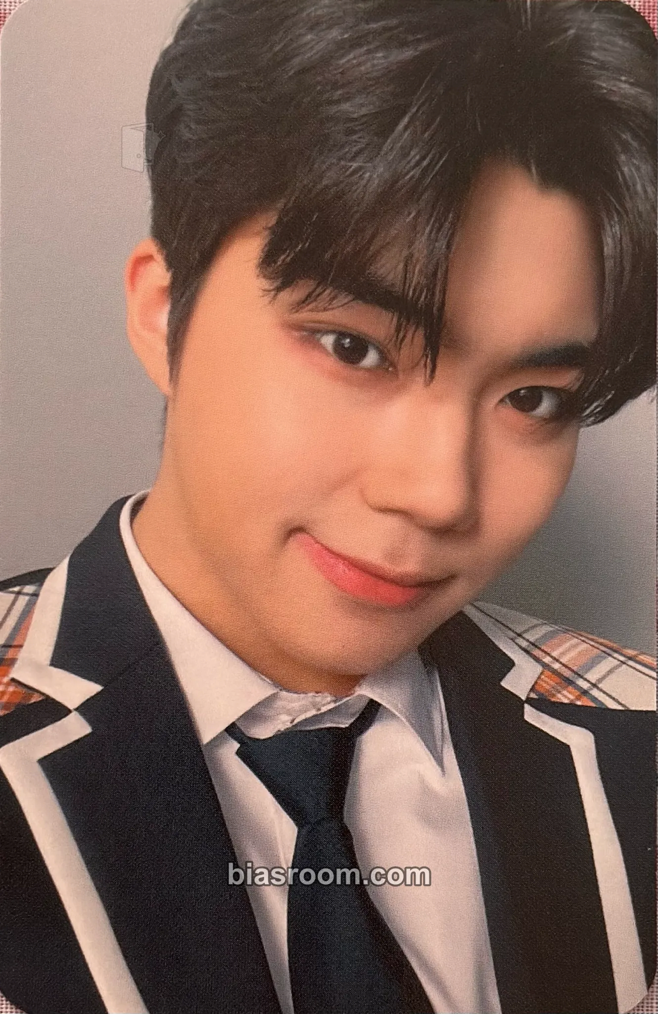 Gunwook ZB1 x Skoolooks Photocard - ZEROBASEONE - ZEROBASEONE K-pop photocard