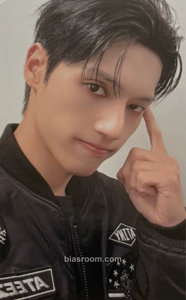 ATEEZ - Wooyoung - 8ROOM MD Other offline lucky draw (LD)