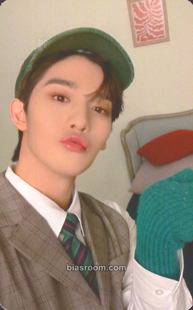 Jinyoung 2022 C9 Christmas Photocard - CIX - CIX K-pop photocard