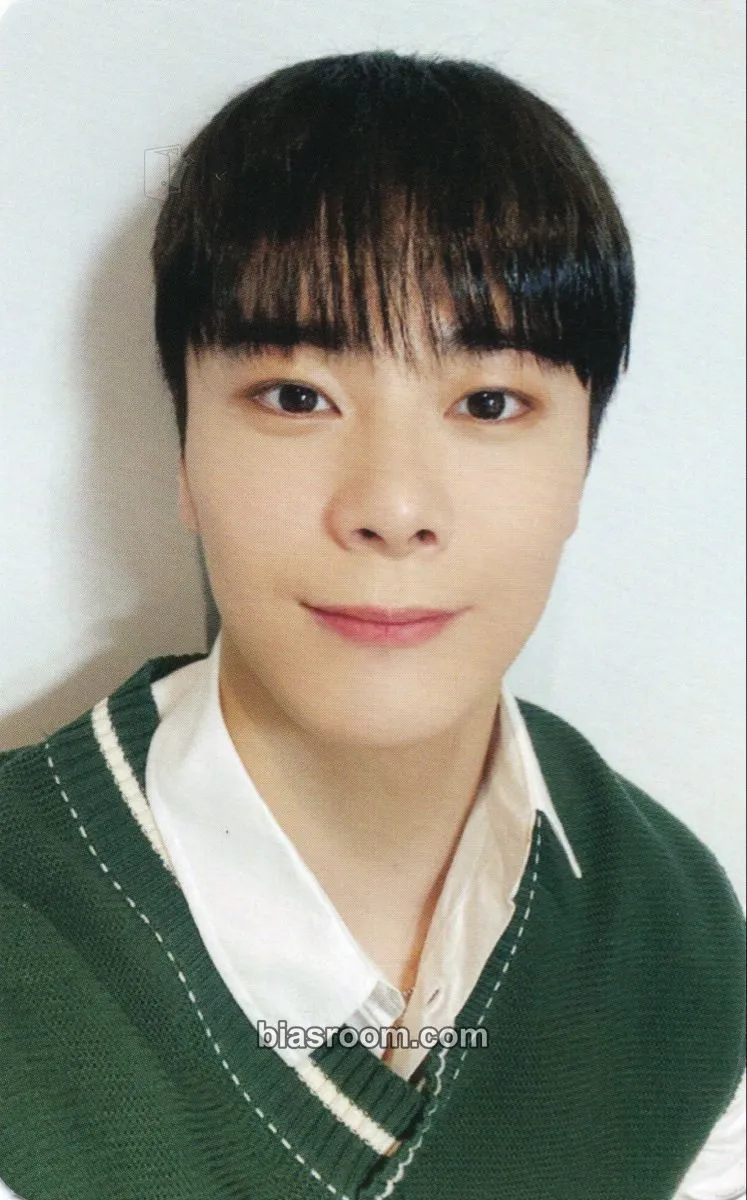 Moonbin Switch On Photocard - ASTRO - ASTRO K-pop photocard