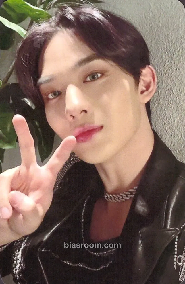 Jinyoung 2nd World Tour Save Me, Kill Me Photocard - CIX - CIX K-pop photocard