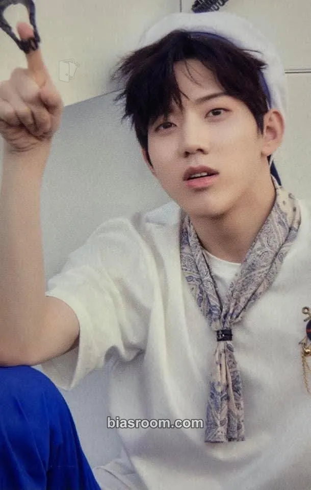 Dowoon Even of Day Gluon MD Photocard - DAY6 - DAY6 K-pop photocard