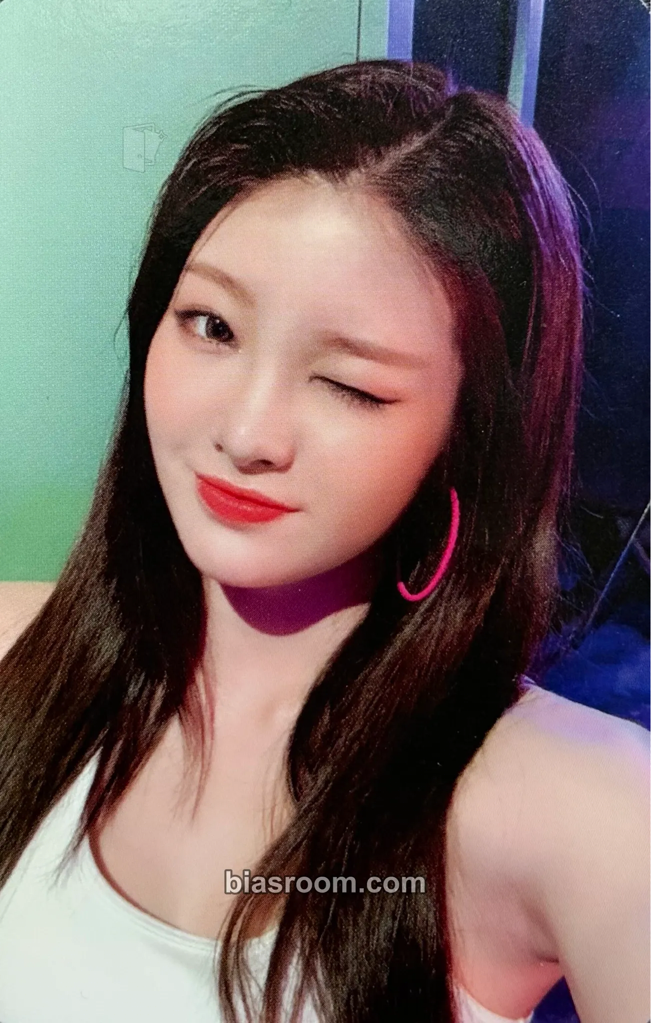 Kelly Leviosa Photocard - TRI.BE - TRI.BE K-pop photocard