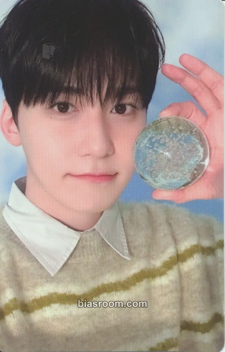 Keonhee Season‘s Greetings 2026 - Quest for the Wishing Moon Photocard - ONEUS - ONEUS K-pop photocard