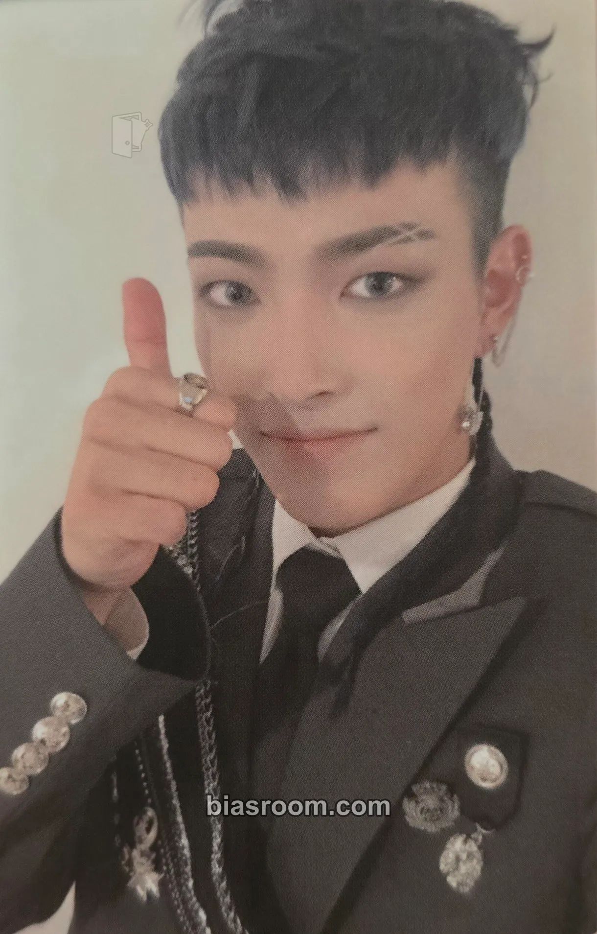 Hongjoong TREASURE EP.FIN : All To Action Photocard - ATEEZ - ATEEZ K-pop photocard