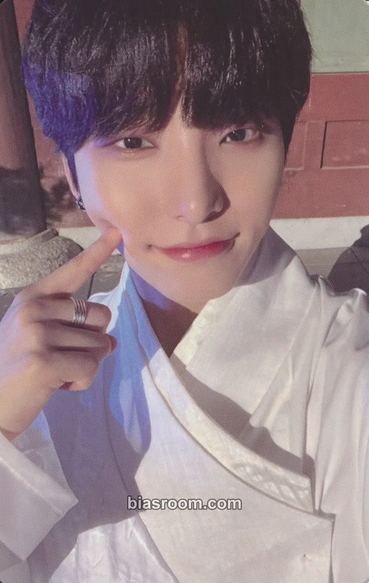 Seoho Blood Moon Online/Offline Concert Photocard - ONEUS - ONEUS K-pop photocard