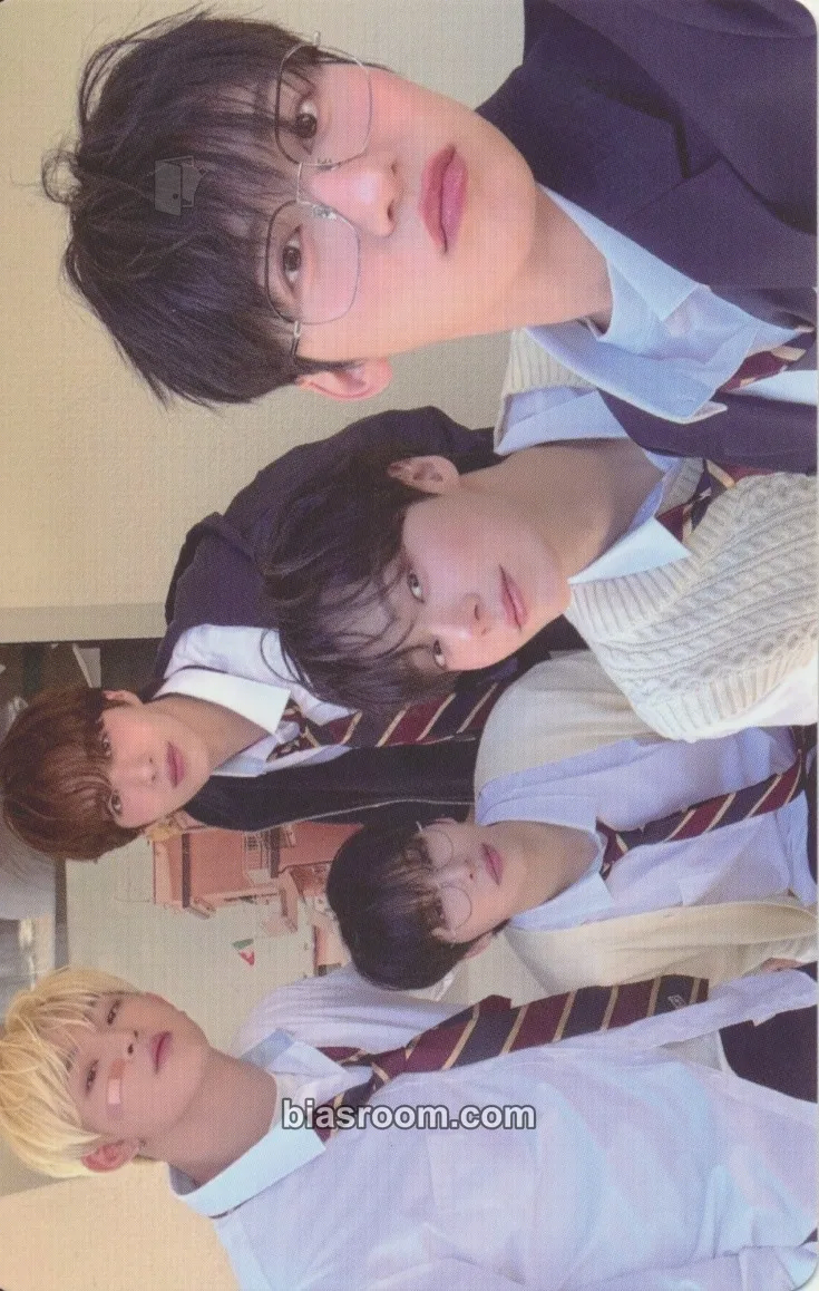 Season’s Greeting 2025 - Oneus To Moon Photocard - ONEUS - ONEUS K-pop photocard