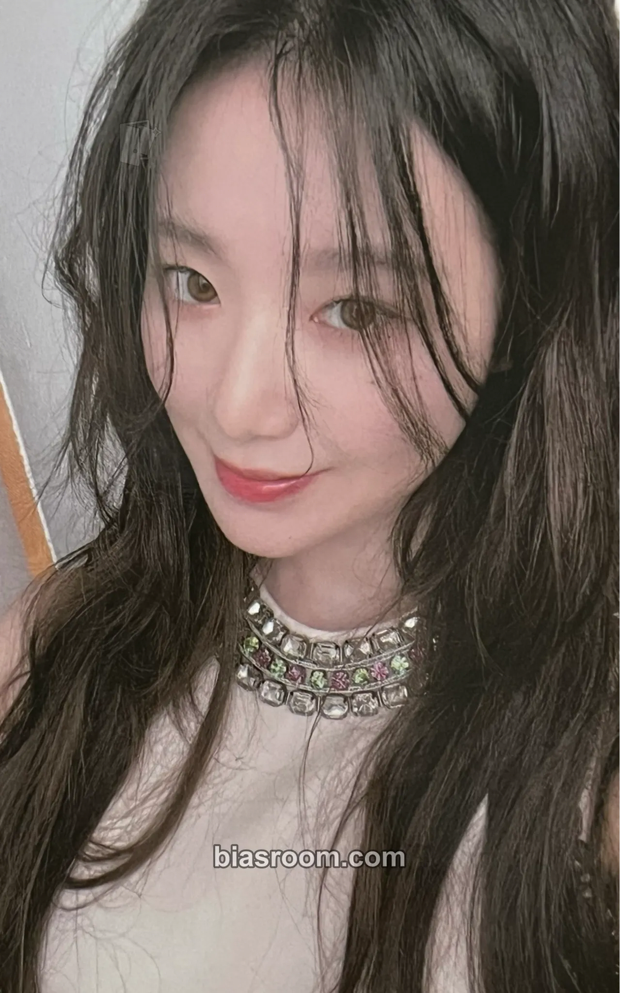 Shuhua CHIC Magazine Photocard - i-dle - i-dle K-pop photocard