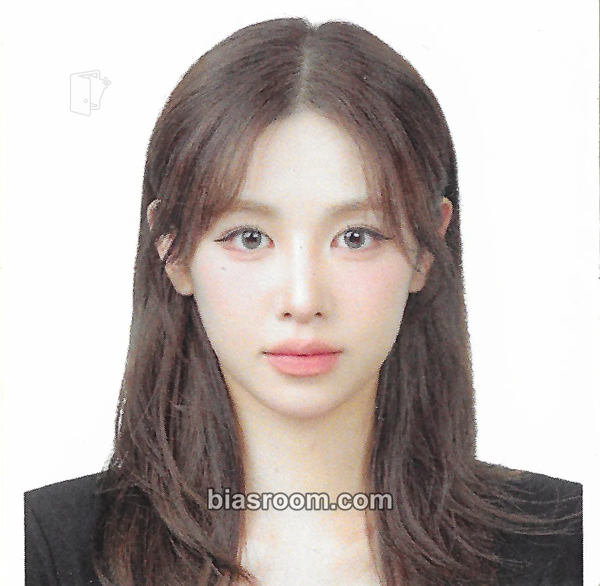 Lola TATz (Lola Solo) Photocard - AWU - AWU K-pop photocard