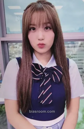 Yuna Sequence: 7272 Photocard - CSR - CSR K-pop photocard