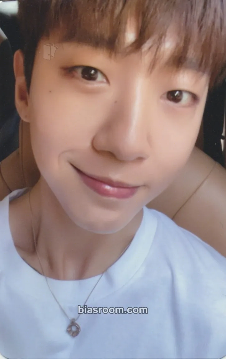 Yongguk BANG YONGGUK III EUROPE TOUR 2024 Photocard - BANG&JUNG&YOO&MOON - BANG&JUNG&YOO&MOON K-pop photocard