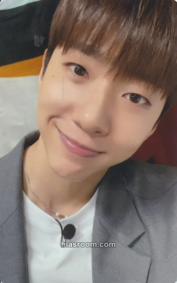 Yongguk BANG YONGGUK III EUROPE TOUR 2024 Photocard - BANG&JUNG&YOO&MOON - BANG&JUNG&YOO&MOON K-pop photocard