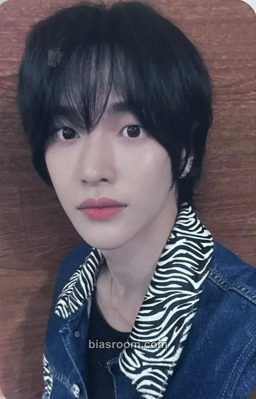 Wonbin Get A Guitar Photocard - RIIZE - RIIZE K-pop photocard