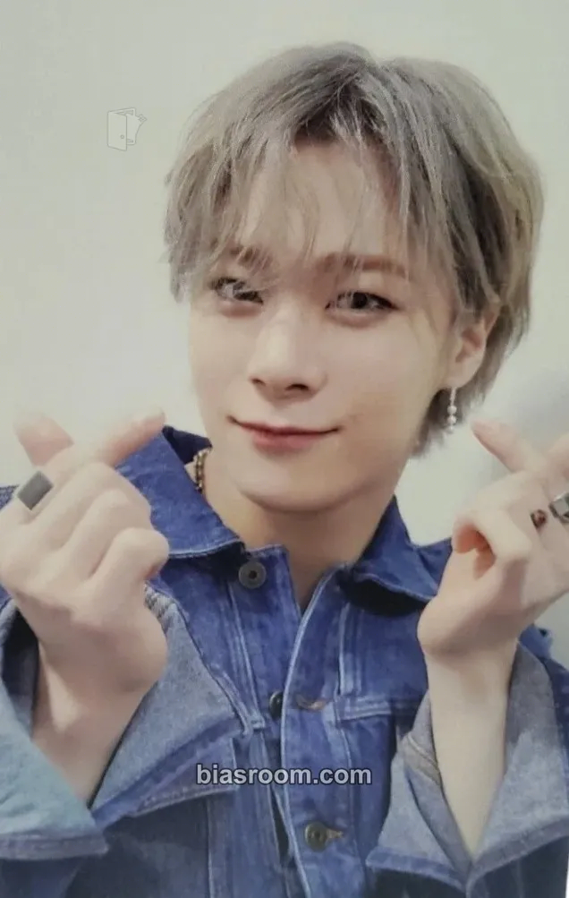 Moonbin All Yours Photocard - ASTRO - ASTRO K-pop photocard