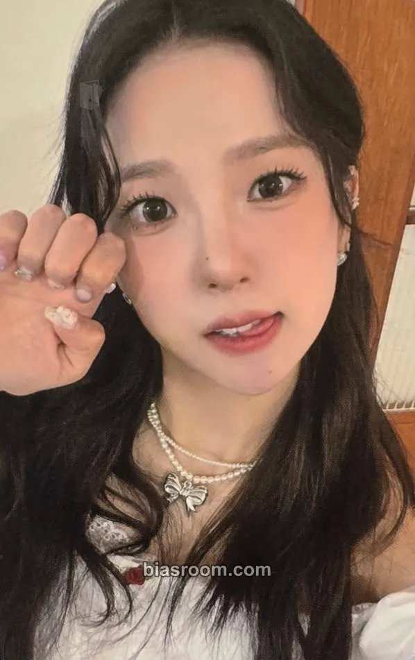 Yujin 3rd Debut Anniversary: Best Friend, Kep1er & Kep1ian Photocard - Kep1er - Kep1er K-pop photocard