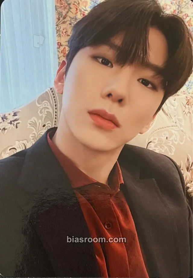 MONSTA X - Kihyun - Chillax Mode Other pob (pre-order benefit) starship square (ssq) photobook