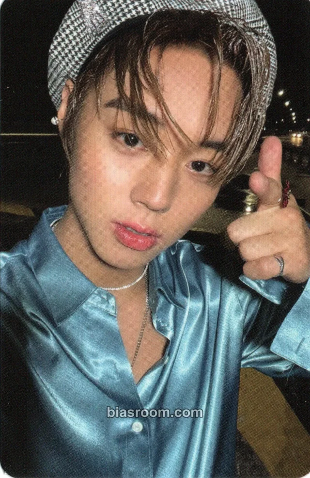 Park Jihoon - Jihoon - Hot & Cold Album album photocard darkness version