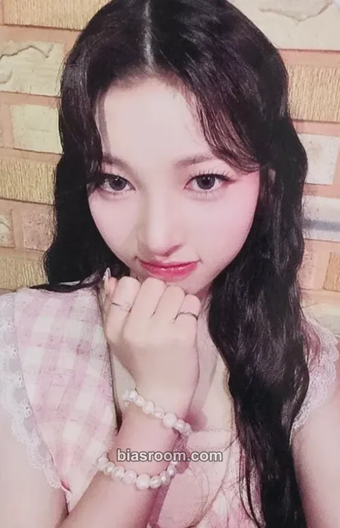 May Re:Scene Photocard - RESCENE - RESCENE K-pop photocard