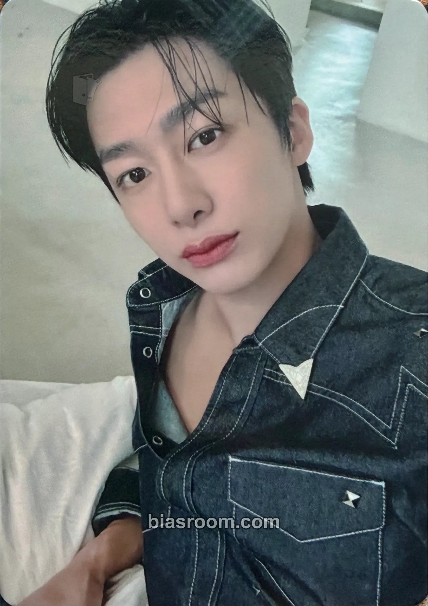 Hyungwon Hyungwon x Givenchy Photocard - MONSTA X - MONSTA X K-pop photocard