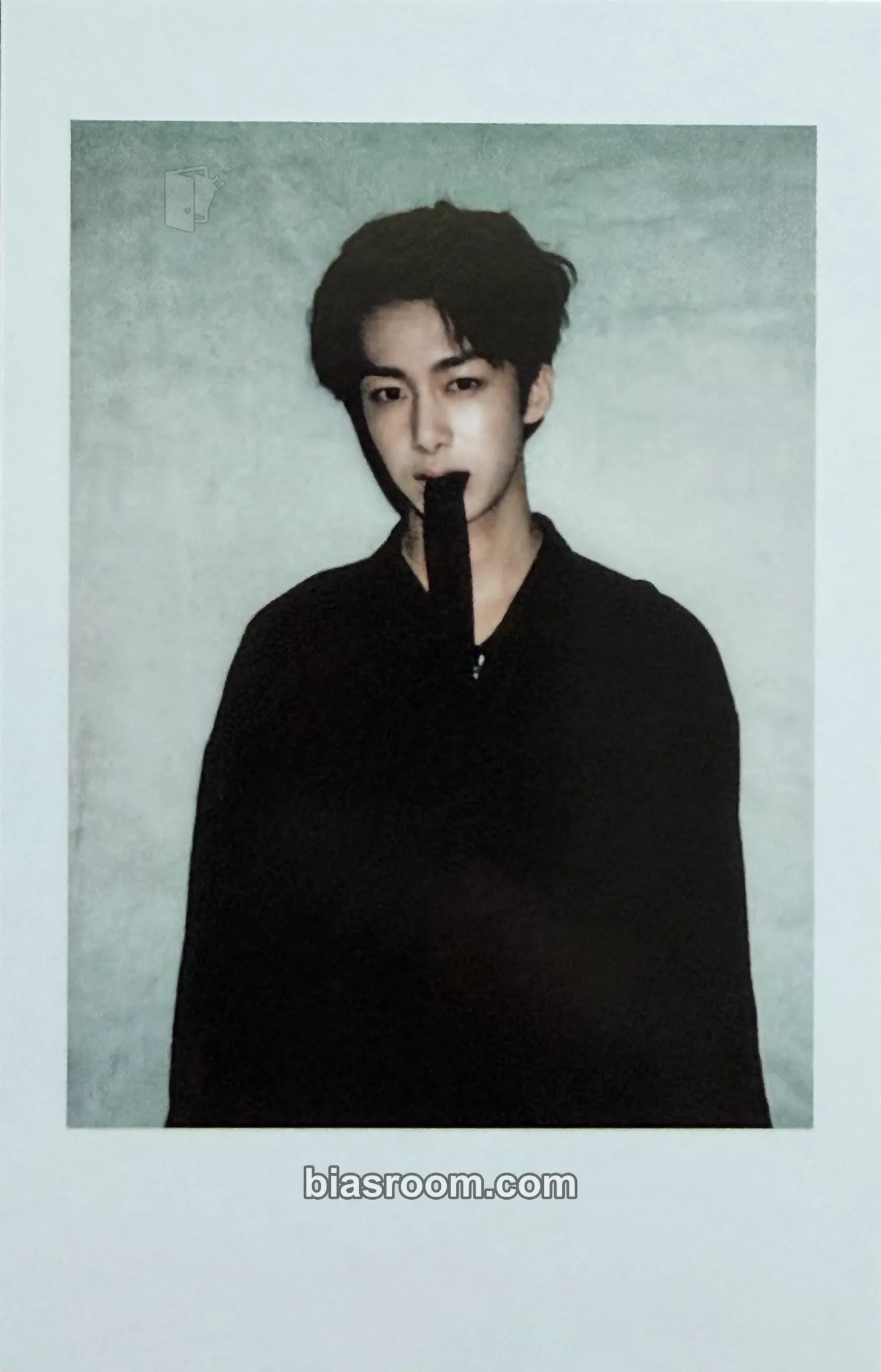 Hyungwon 'Monologue' The 10th Anniversary Pop-Up Store Photocard - MONSTA X - MONSTA X K-pop photocard