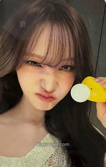 Liz REVIVE+ Photocard - IVE - IVE K-pop photocard