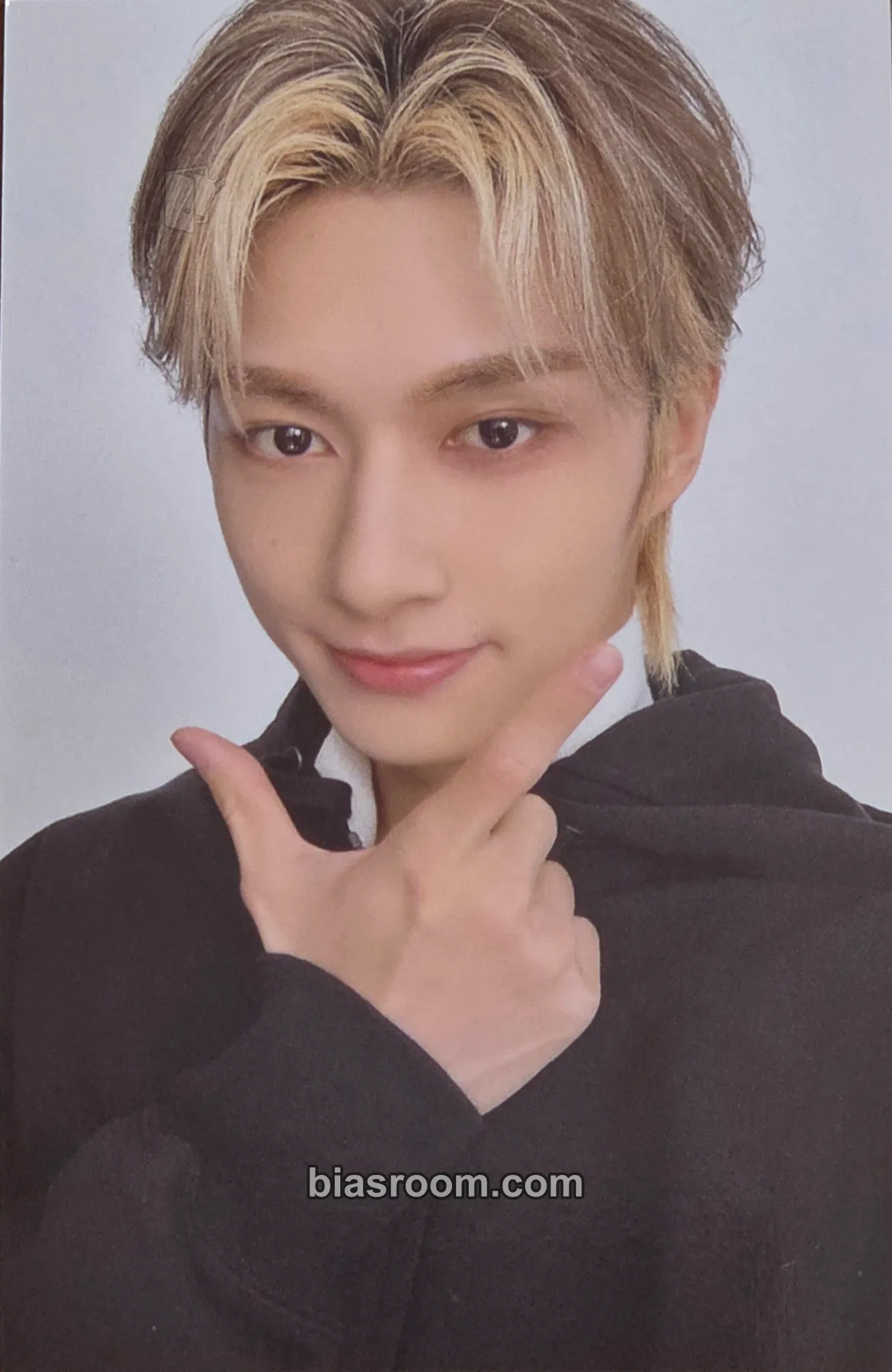 Jun 'CONNECT' 8TH Anniversary Merch Photocard - SEVENTEEN - SEVENTEEN K-pop photocard