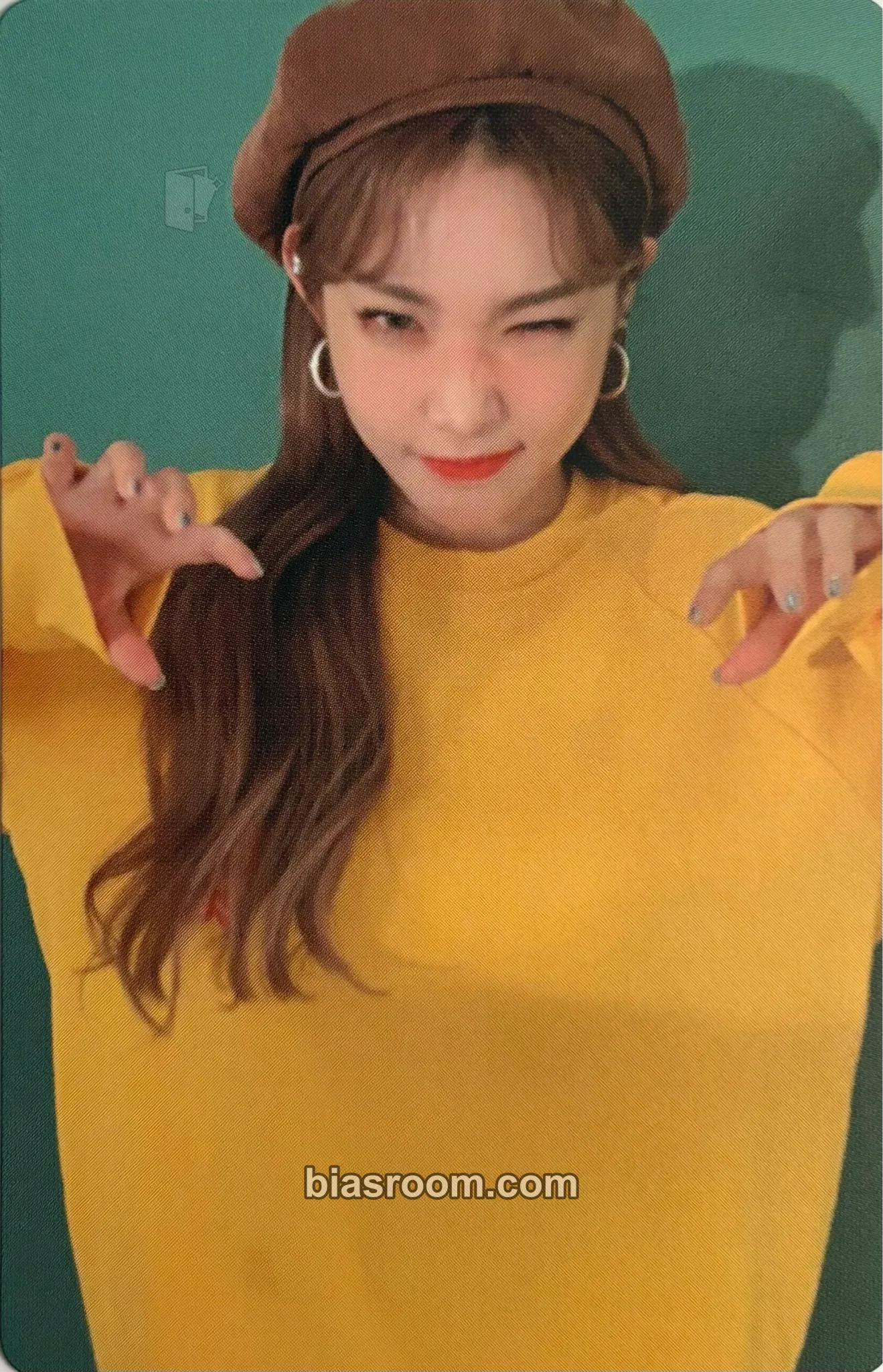 Chung Ha 2020 Season's Greetings Photocard - Chung Ha K-pop photocard