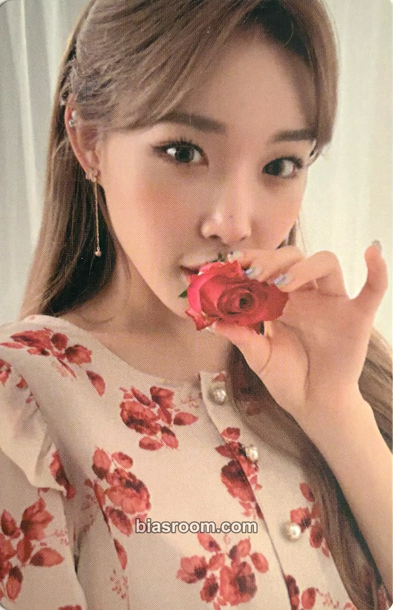 Chung Ha 2020 Season's Greetings Photocard - Chung Ha K-pop photocard