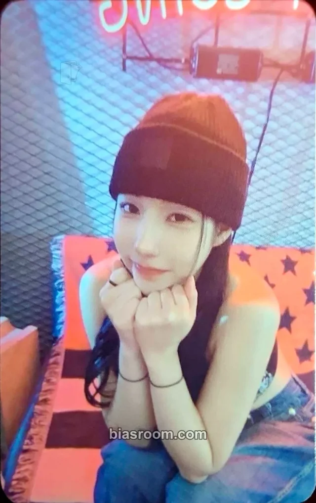 257 - Macho - 257 1st Album - BLACK OUT Album album photocard
