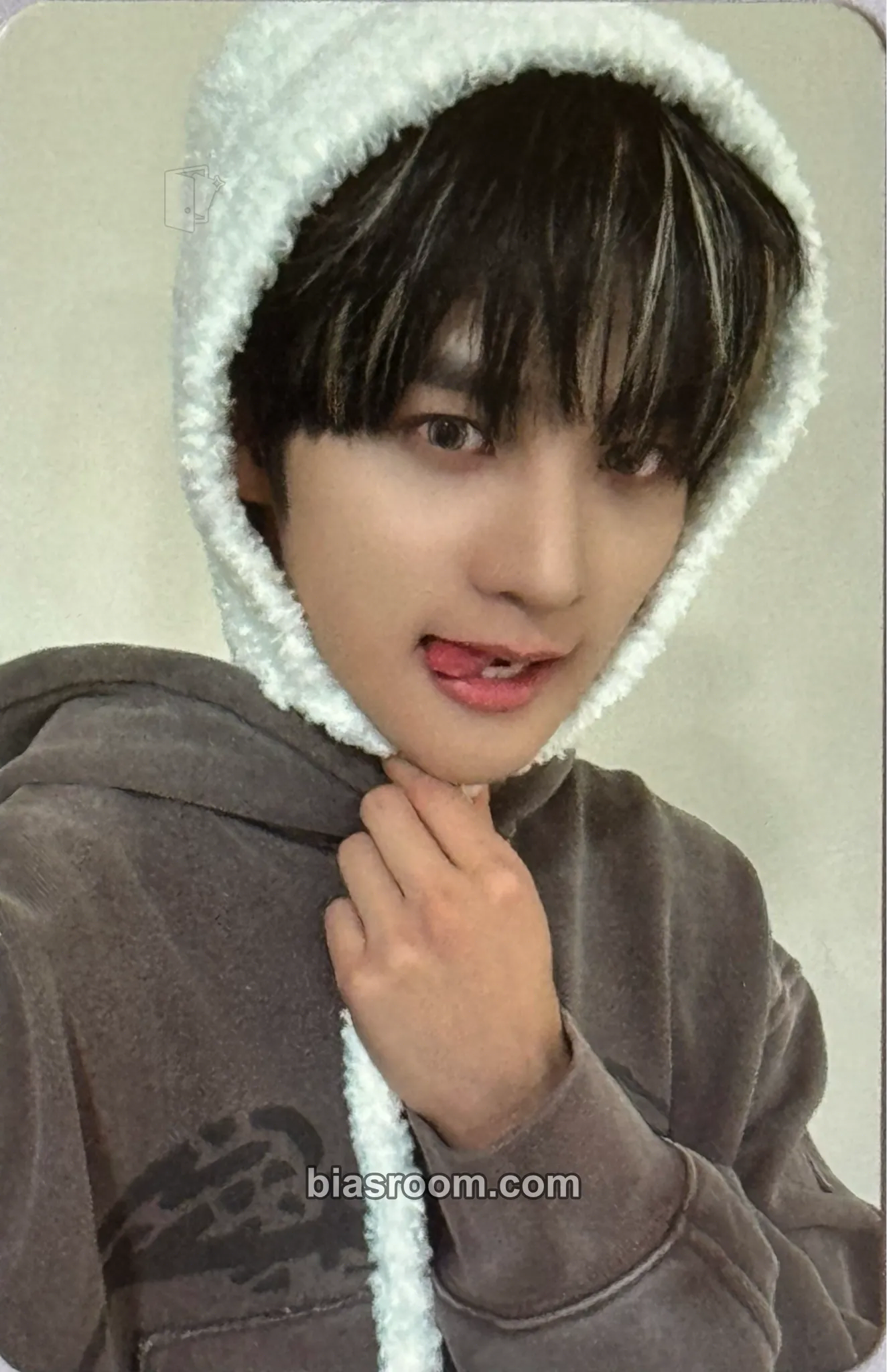 Yoon PLAY BALL Photocard - NOWZ - NOWZ K-pop photocard